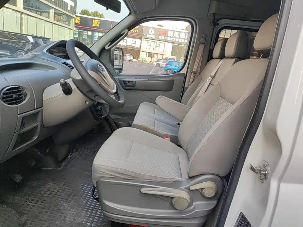 MAXUS V80 — миниатюра 15