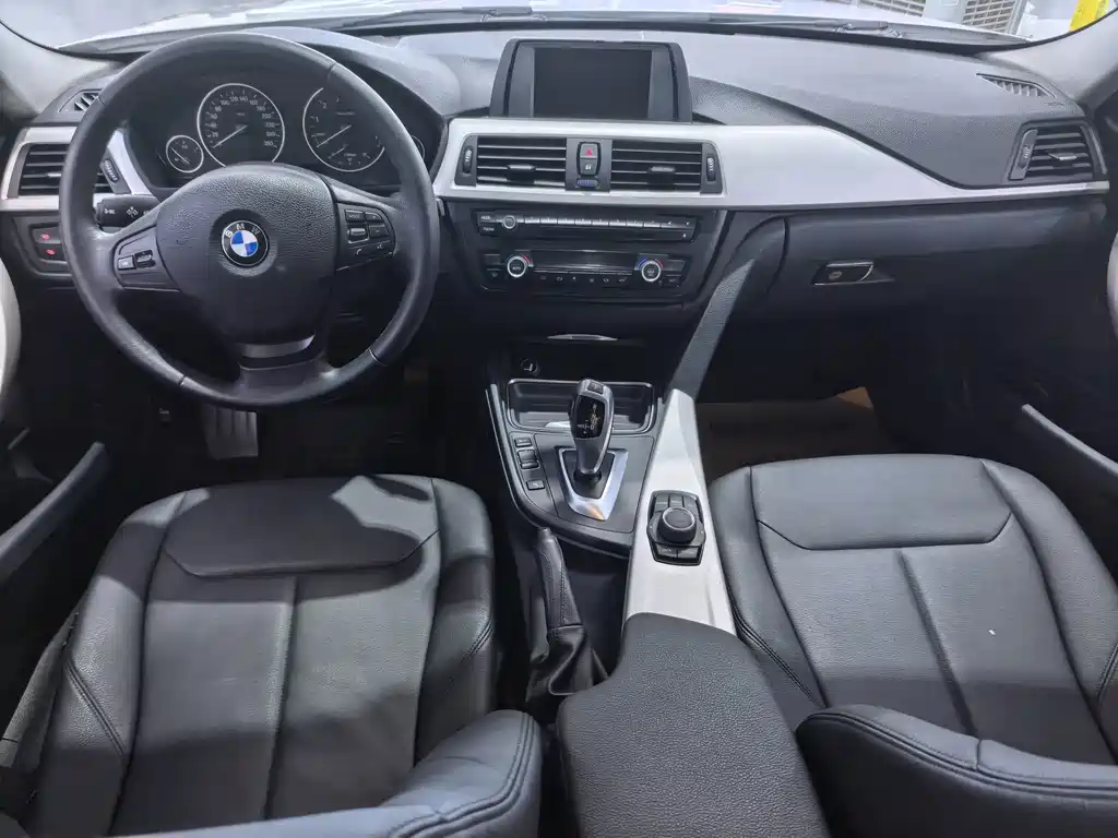 BMW 3 Series — миниатюра 5