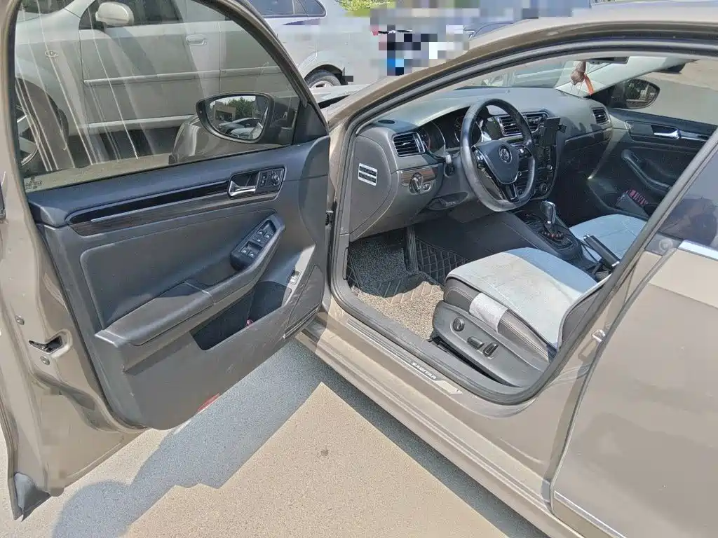 Volkswagen Sagitar — миниатюра 17