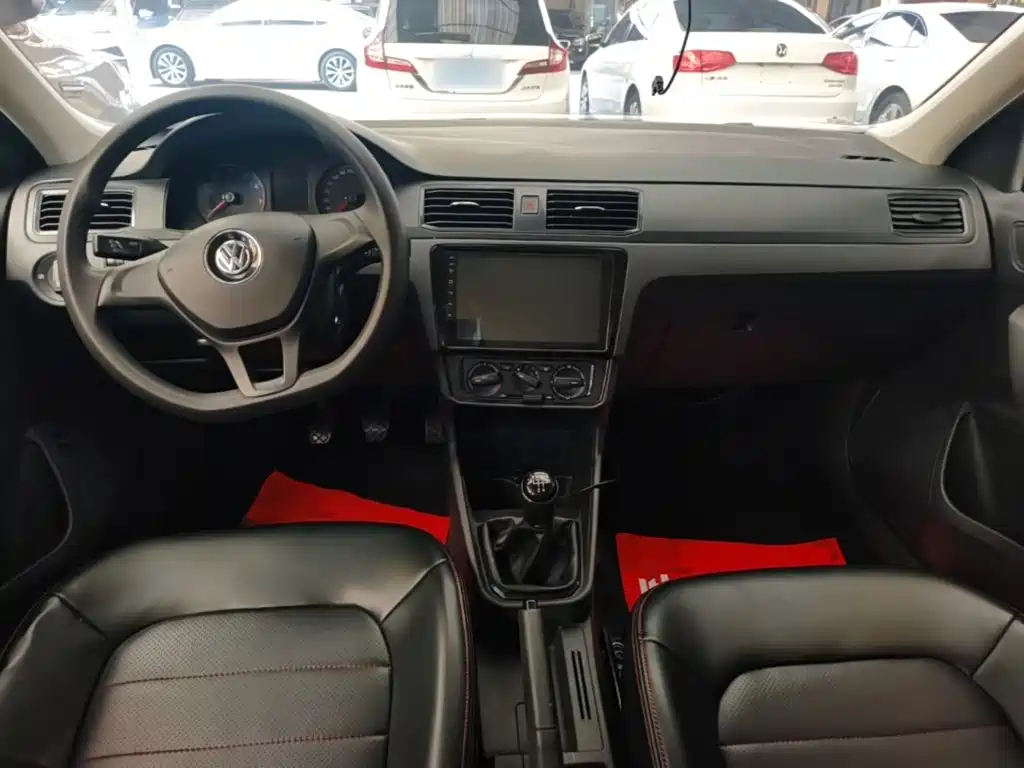 Volkswagen Santana — миниатюра 10