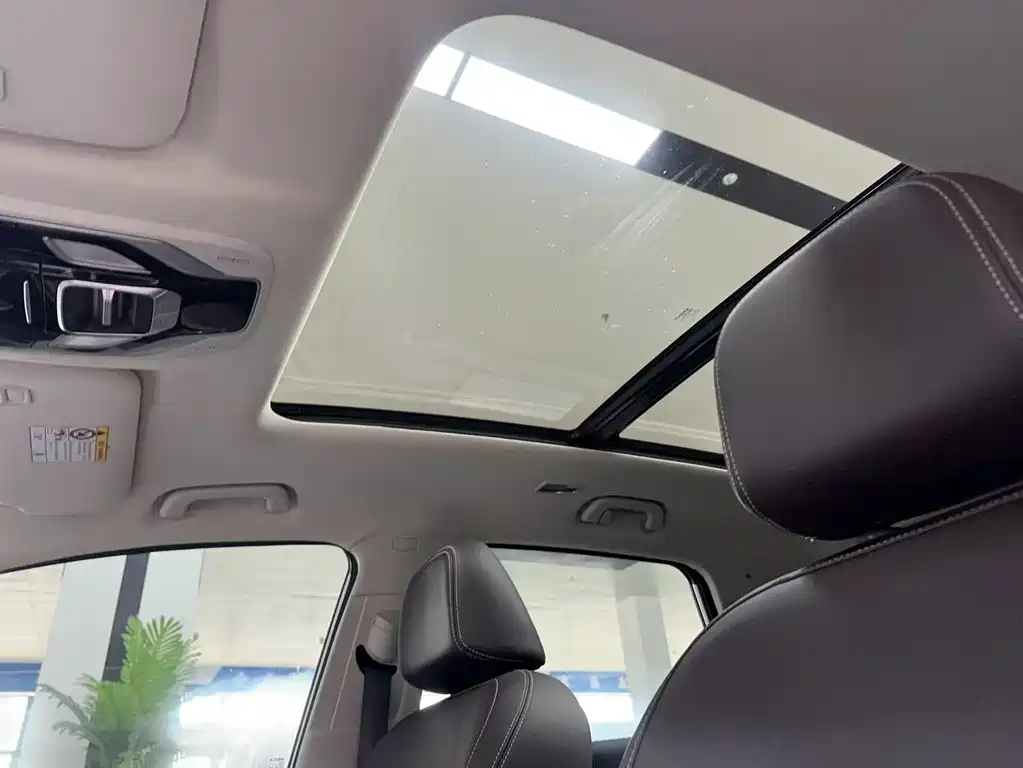 GEELY AUTOMOBILE JIAJIE