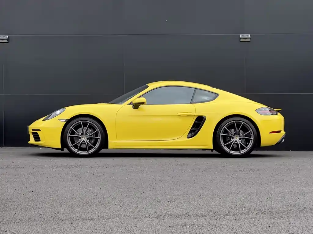Porsche 718 2024 Cayman 2.0T