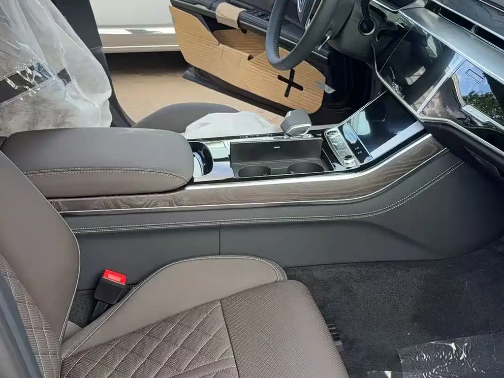 Audi A8 2025 A8L 50 TFSI quattro