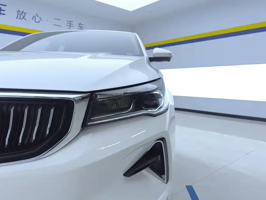 Geely Emgrand — миниатюра 5
