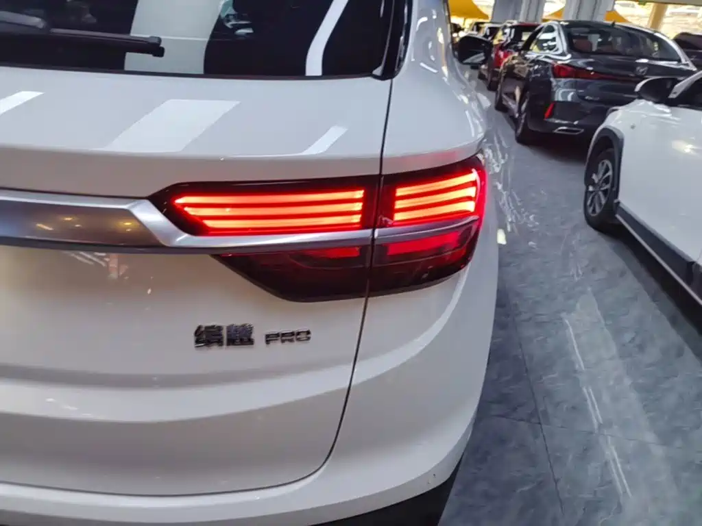 Geely Binyue 2020 PRO 260T DCT Battle