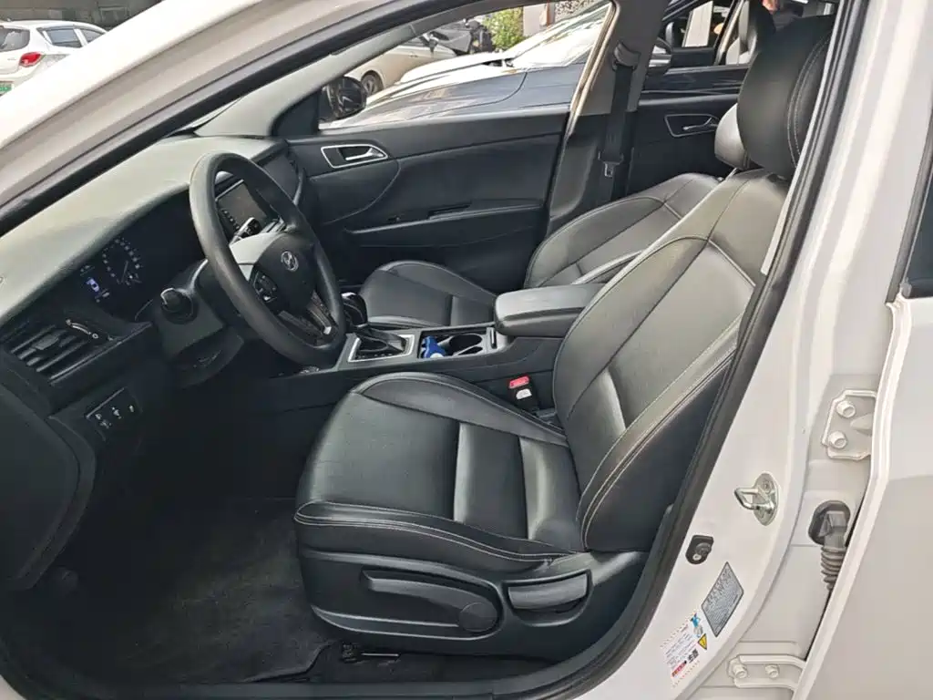Hyundai Mistra — миниатюра 15