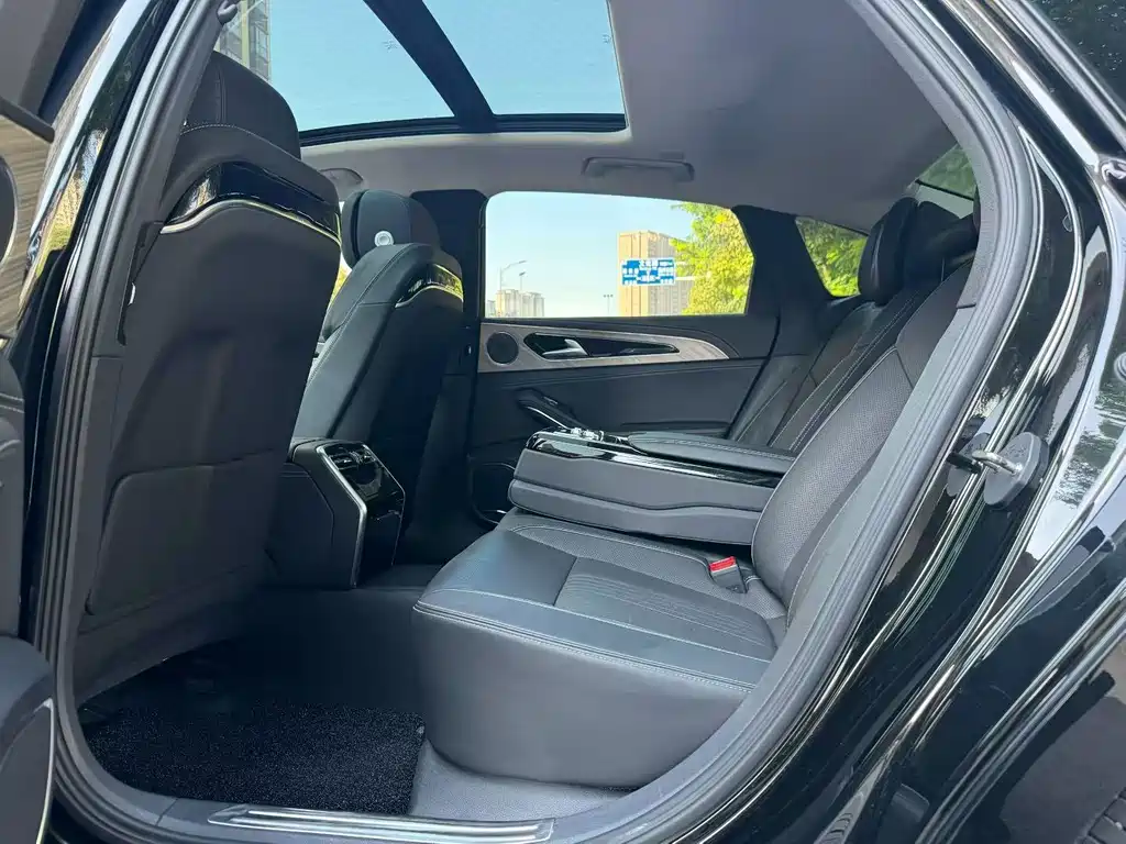 Hongqi Hongqi H9 — миниатюра 6