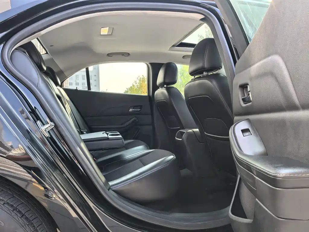 Chevrolet Malibu — миниатюра 6