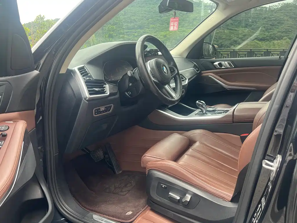 BMW X5 (Import) — миниатюра 8