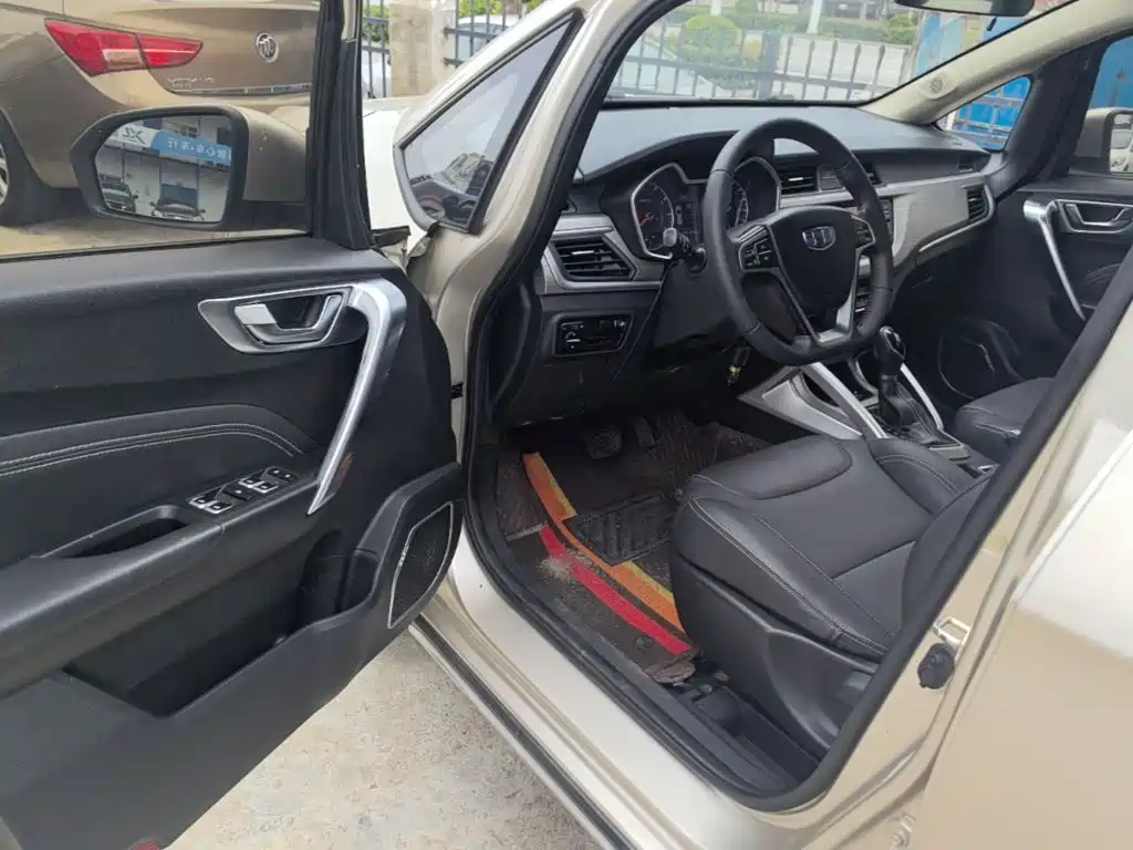 Geely Vision X3 — миниатюра 16