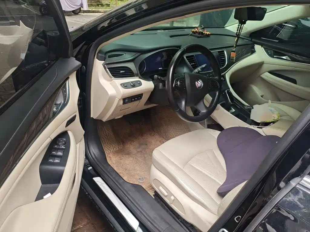 Buick LaCrosse — миниатюра 17