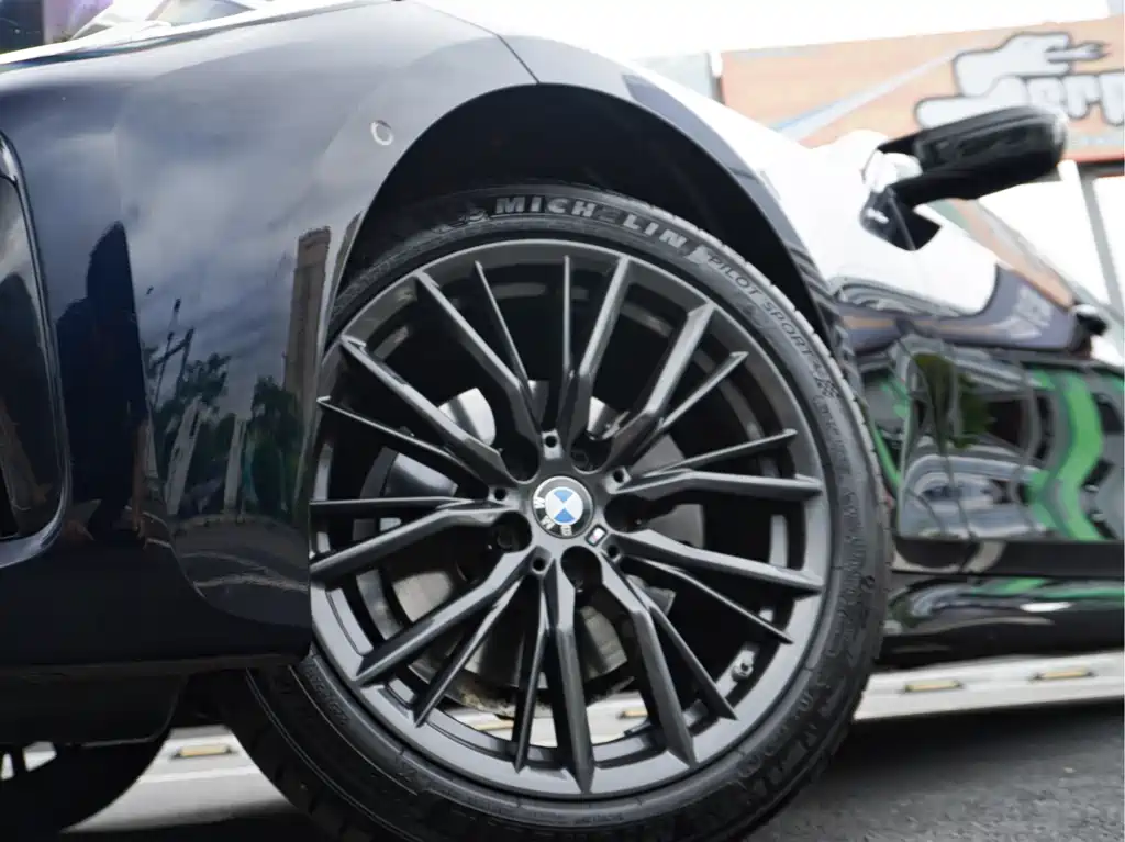 BMW 3 Series — миниатюра 4