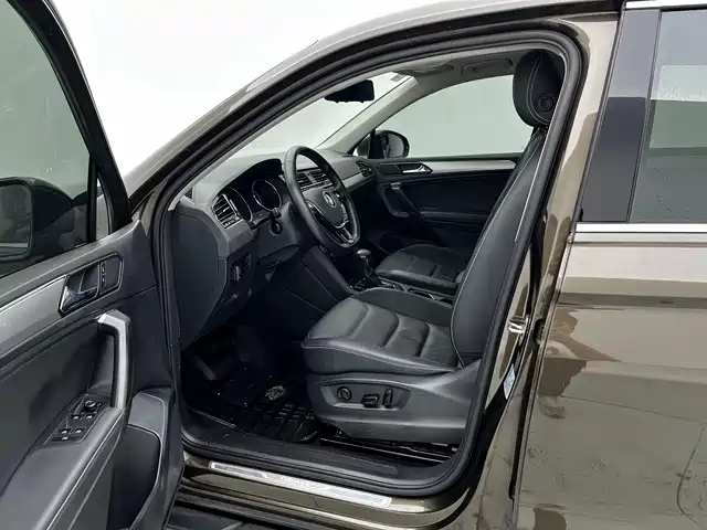 Volkswagen Tiguan L — миниатюра 3