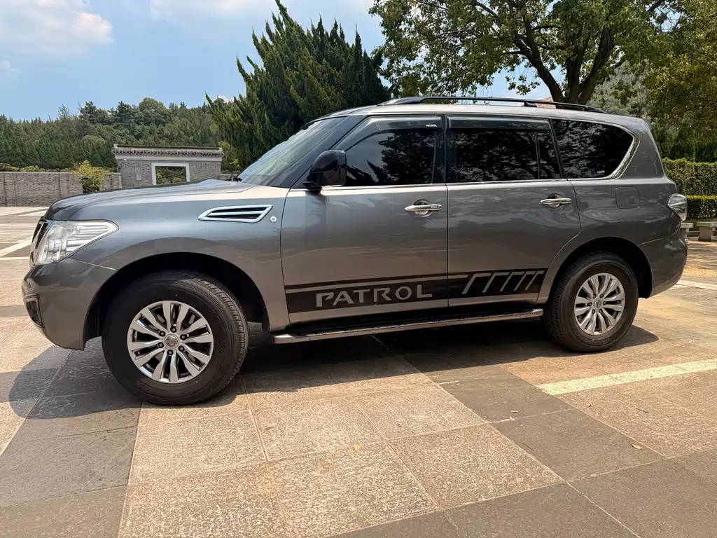 Nissan Patrol — миниатюра 4