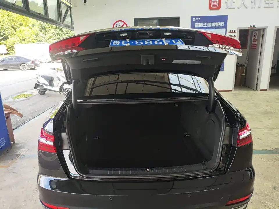 Audi A6L — миниатюра 7