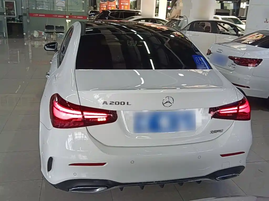 Mercedes-Benz A-Class — миниатюра 6