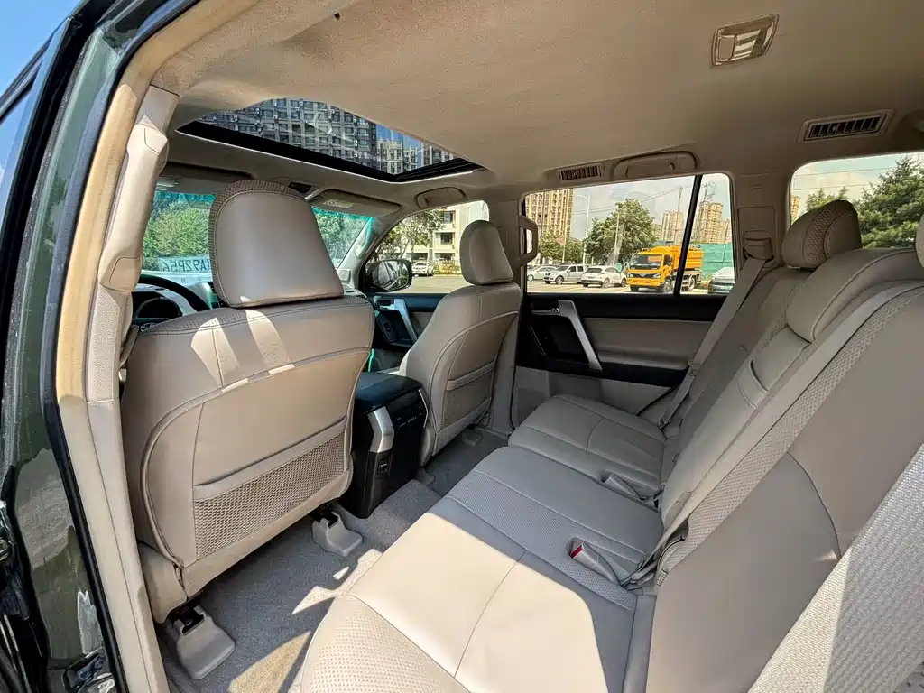Toyota Prado — миниатюра 6