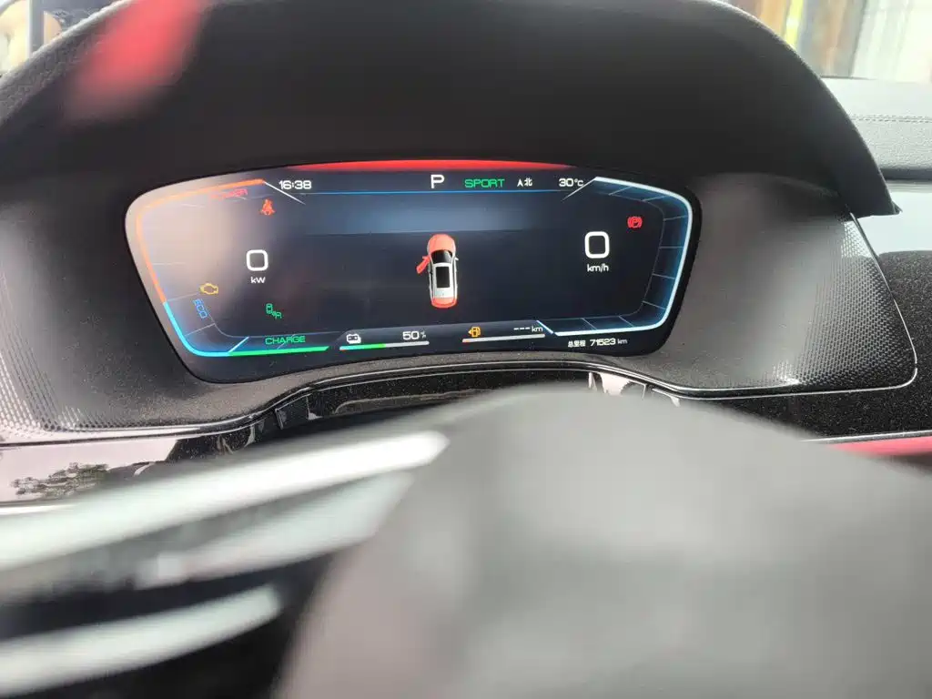 BYD Tang New Energy — миниатюра 8