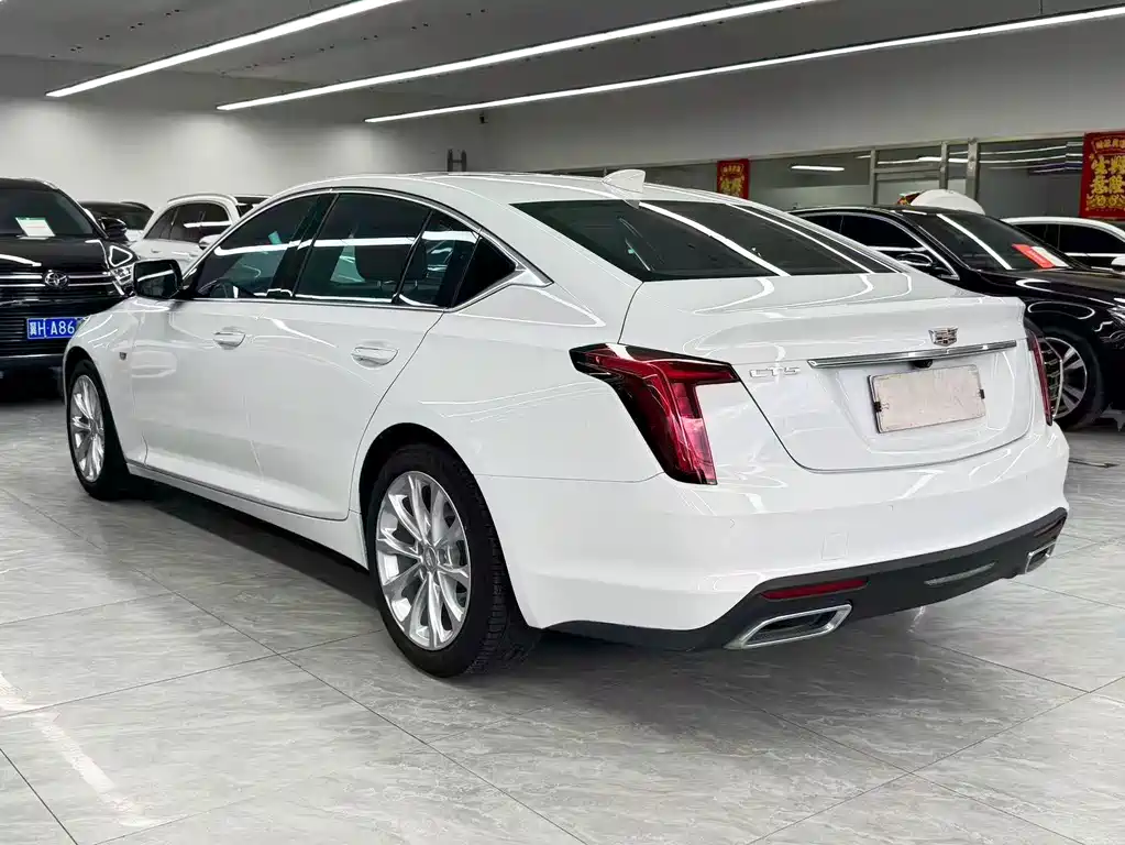 Cadillac CT5 — миниатюра 6