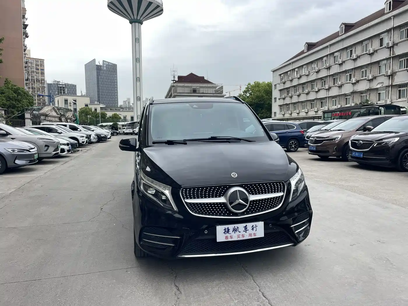 Mercedes-Benz V-Class