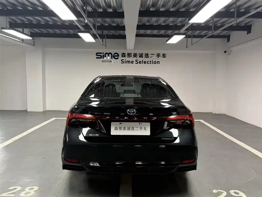 Toyota Avalon 2019 2.5L Luxury V