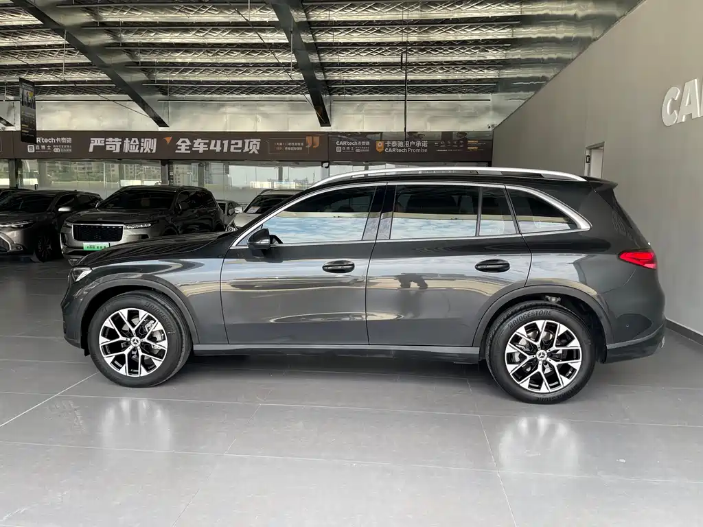 Mercedes-Benz GLC 2023 GLC 260 L 4MATIC 5 мест