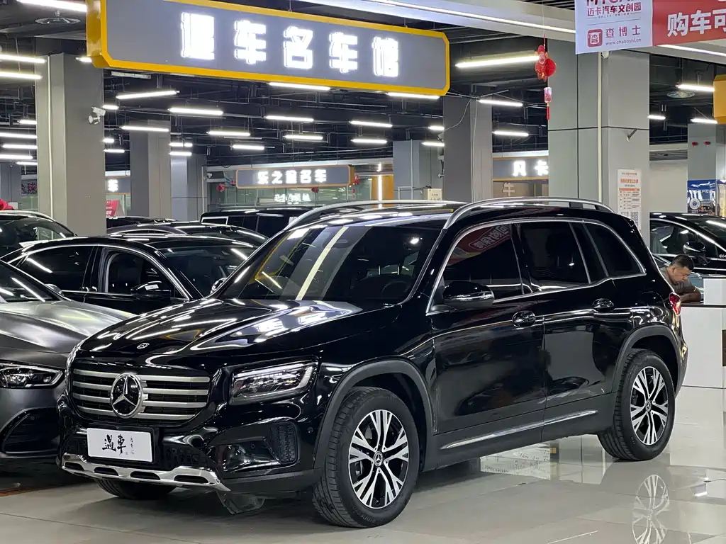 Mercedes-Benz GLB 2023