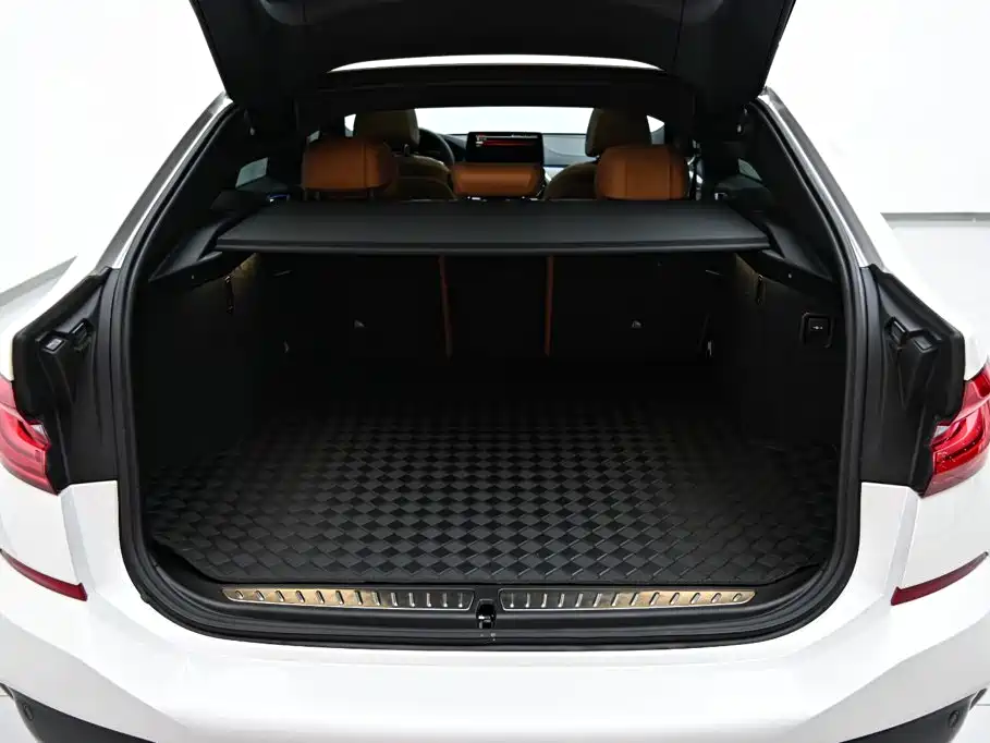 BMW 6 Series GT — миниатюра 41
