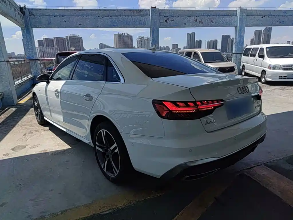 Audi A4L — миниатюра 5