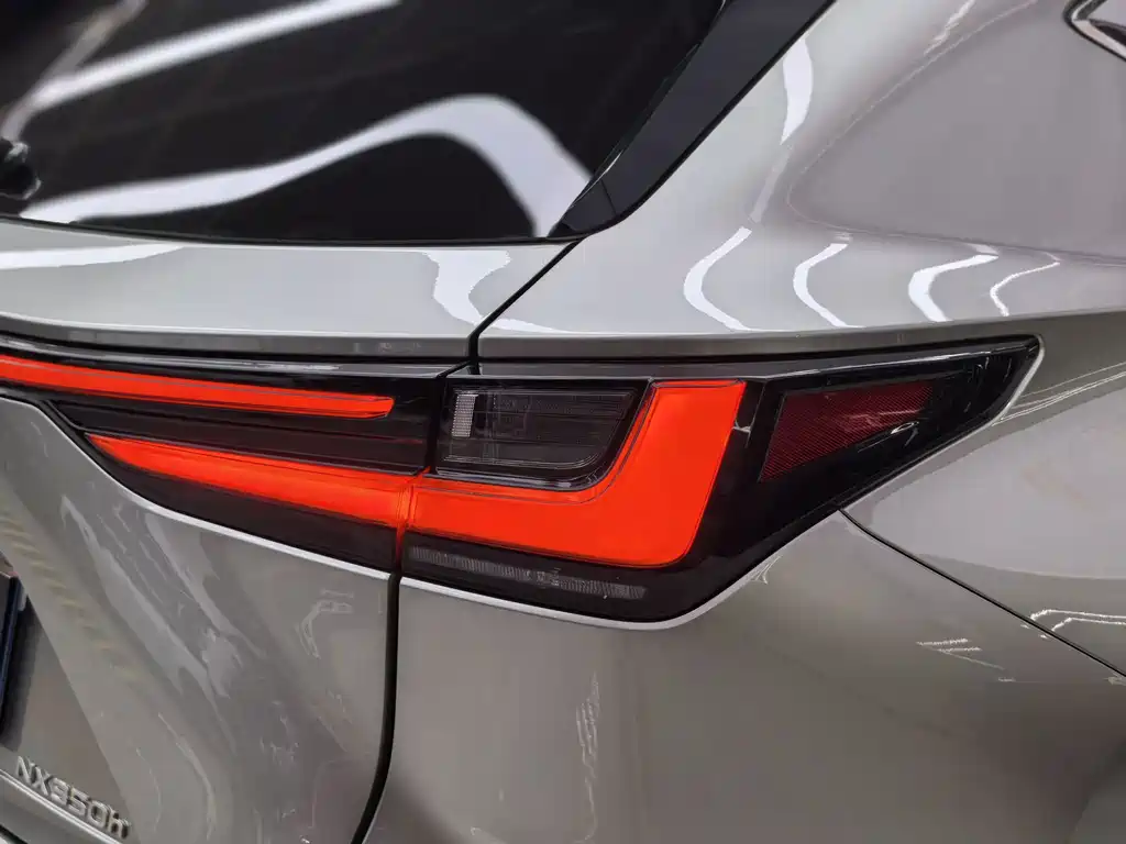 Lexus NX — миниатюра 36