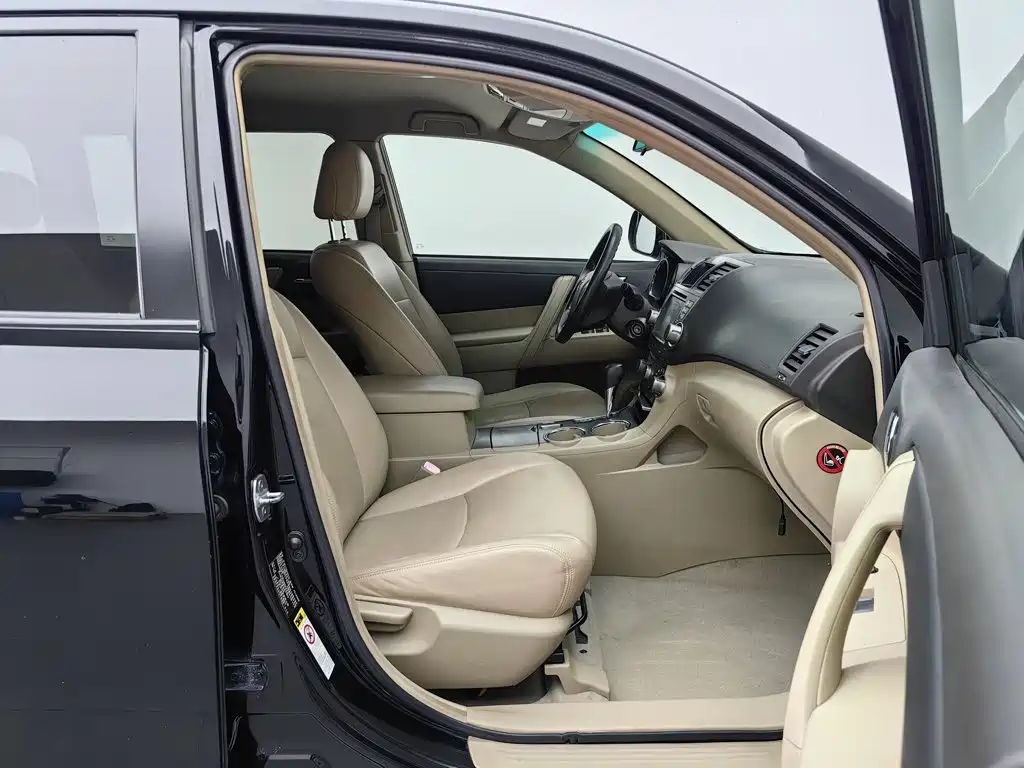 Toyota Highlander — миниатюра 23