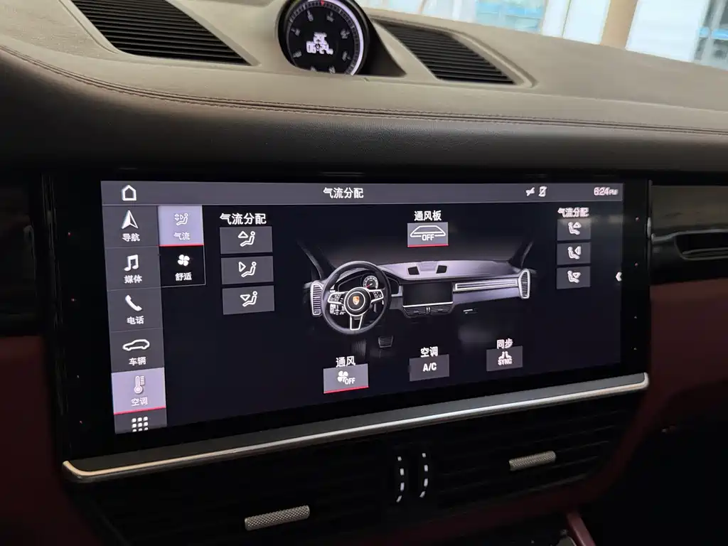 Porsche Cayenne — миниатюра 21