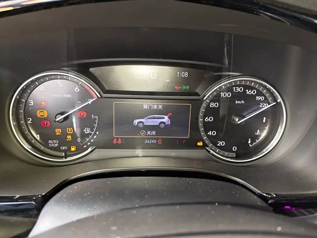 Cadillac XT6 — миниатюра 12
