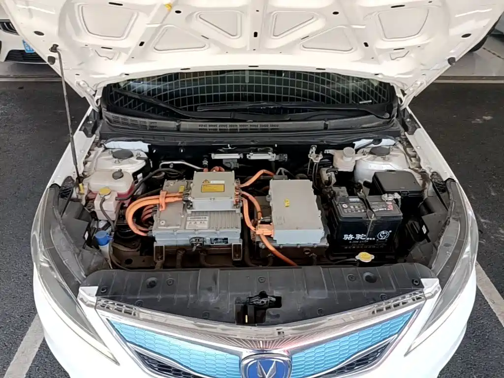Changan Eado New Energy — миниатюра 20