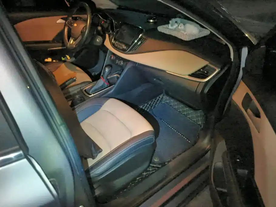 Chevrolet Monza — миниатюра 8