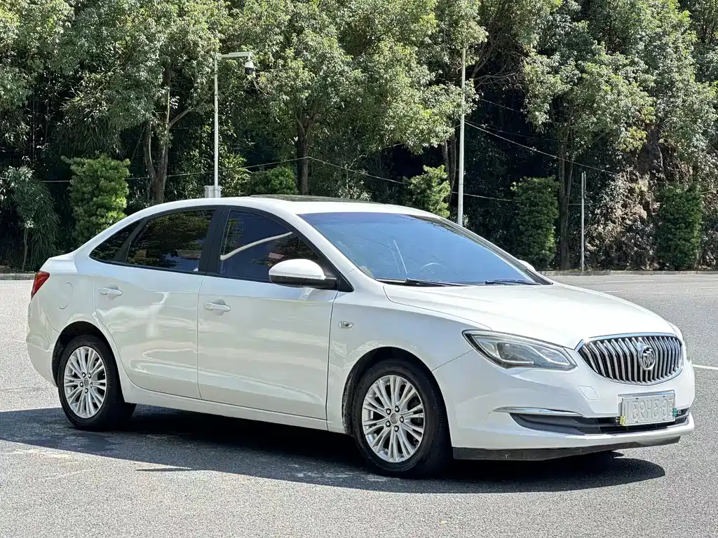 Buick Excelle — миниатюра 3