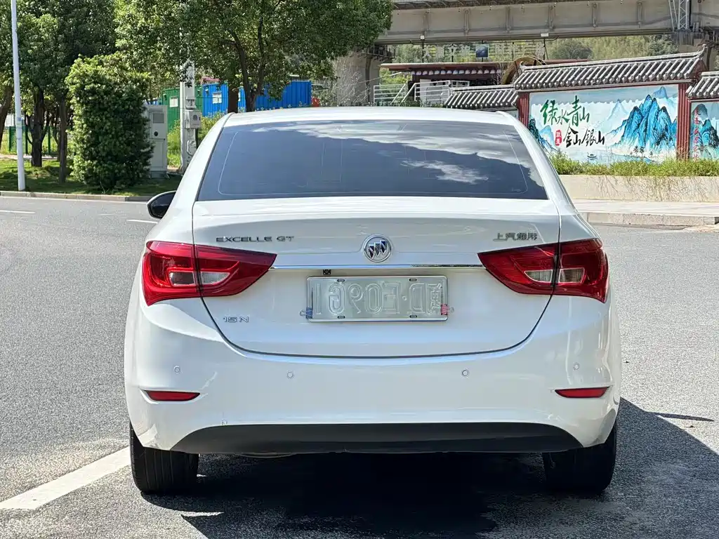 Buick Excelle — миниатюра 5