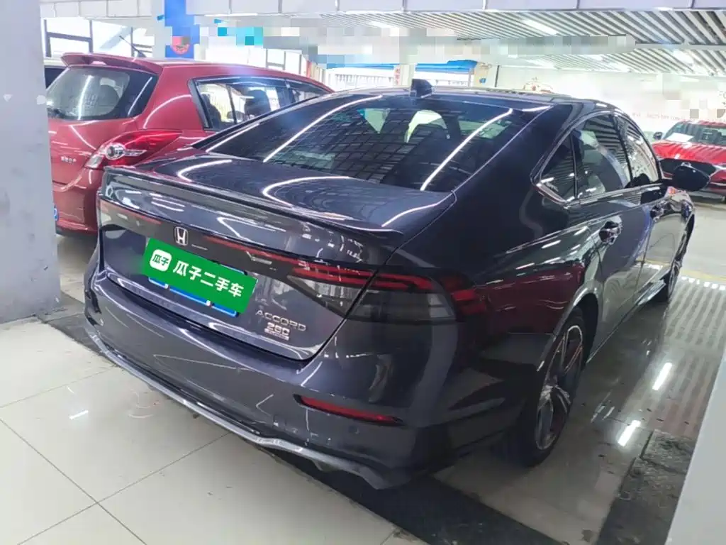 Honda Accord — миниатюра 7