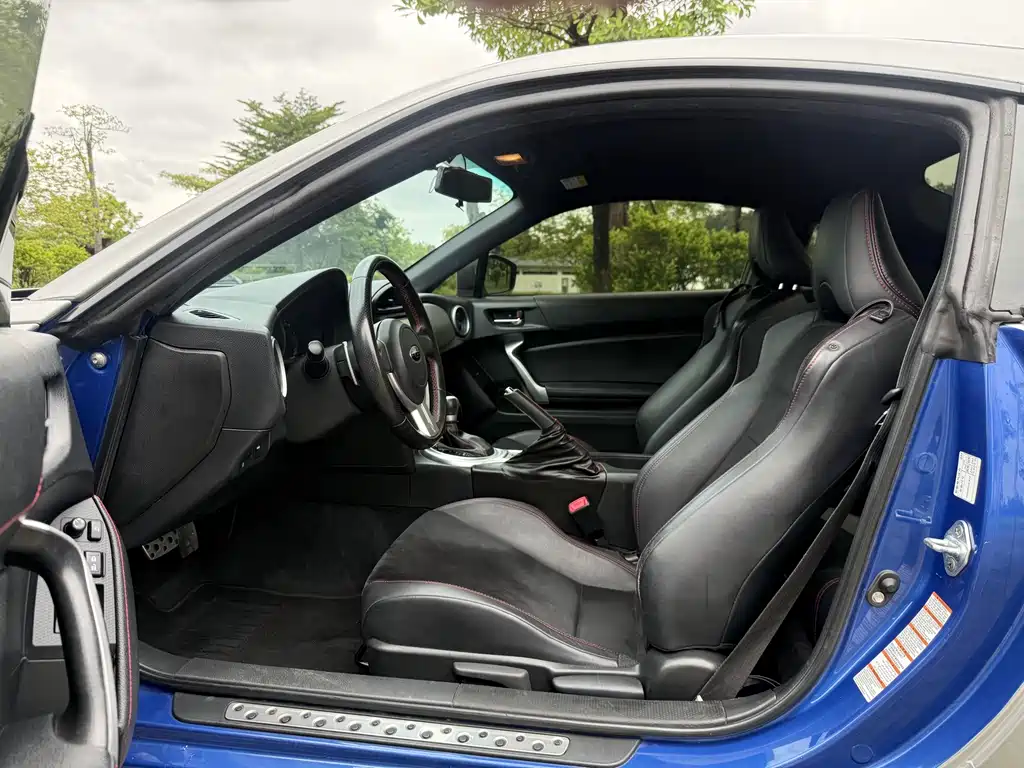 Subaru BRZ — миниатюра 5