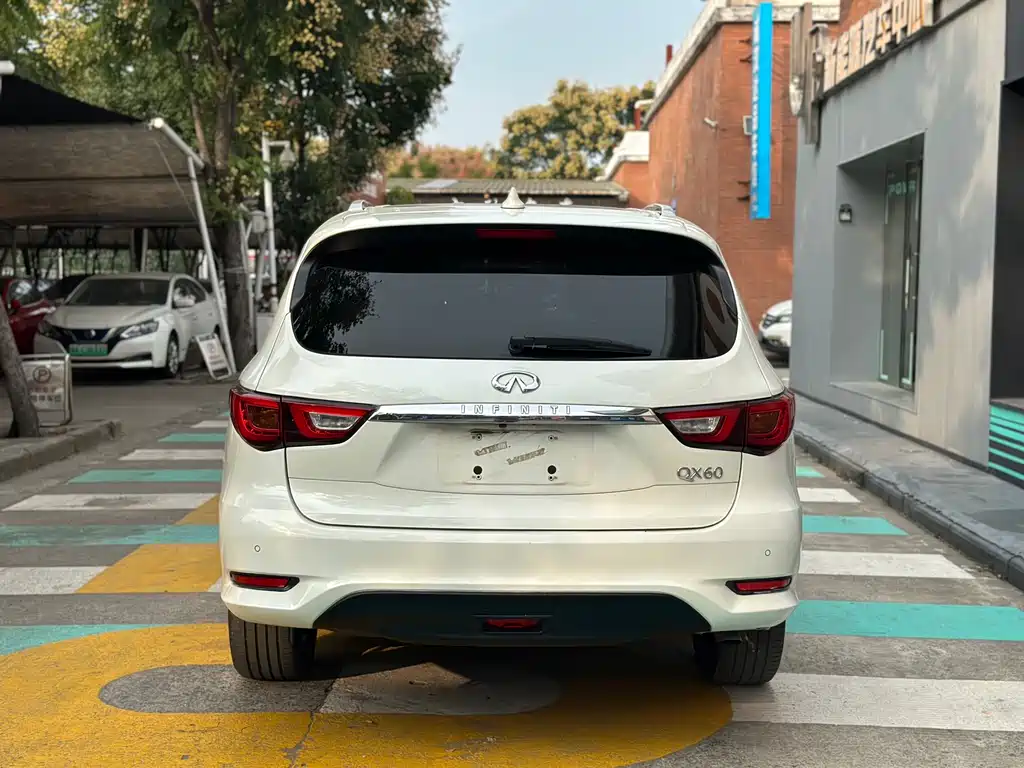 Infiniti QX60 (Import) — миниатюра 8