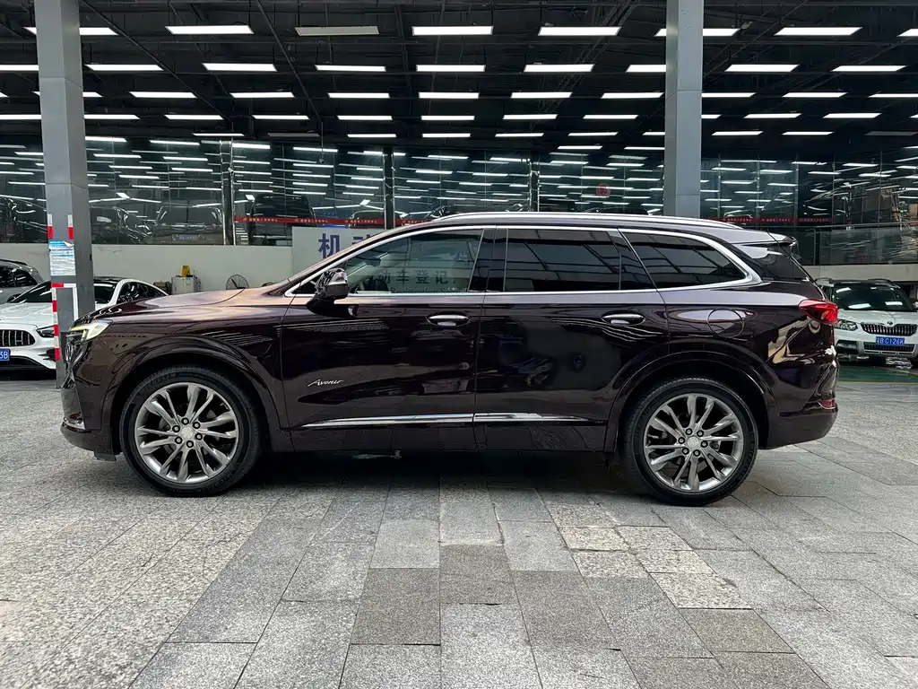 Buick Enclave — миниатюра 19