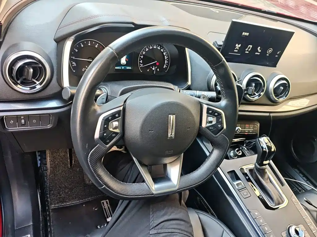 Wey Wey VV5 — миниатюра 11