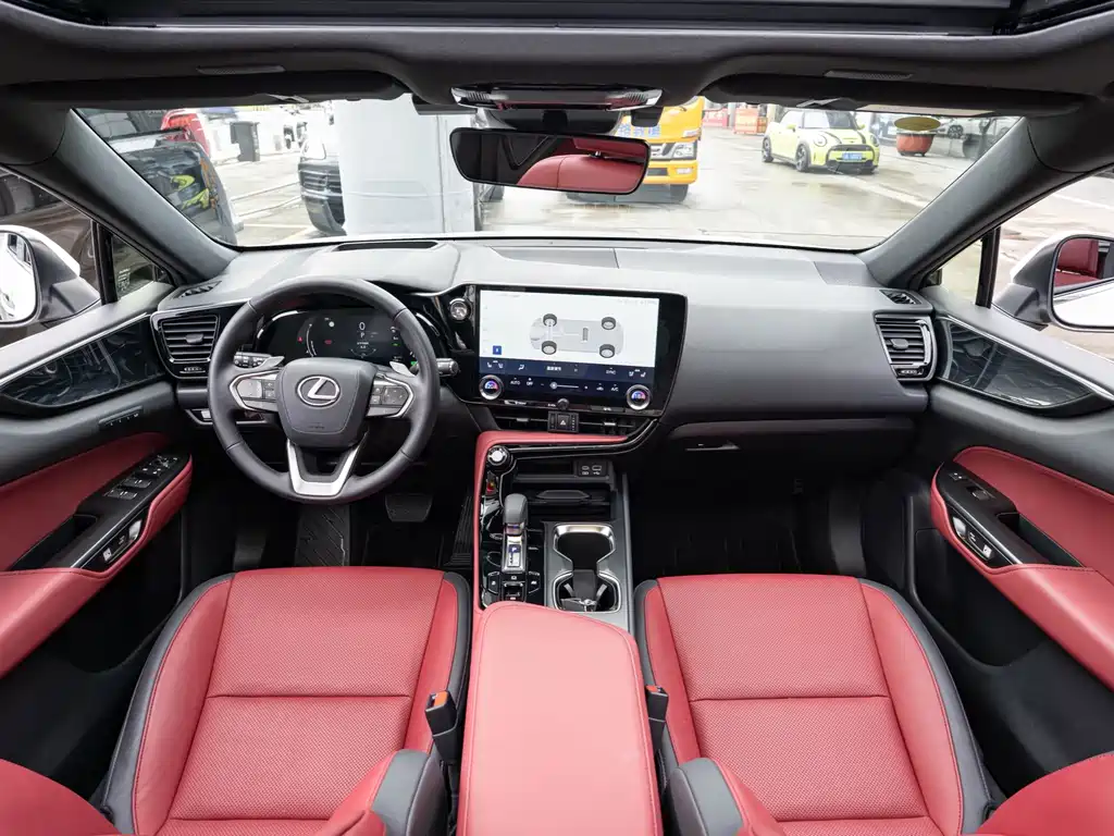 Lexus NX — миниатюра 13