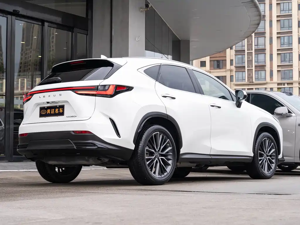 Lexus NX — миниатюра 3