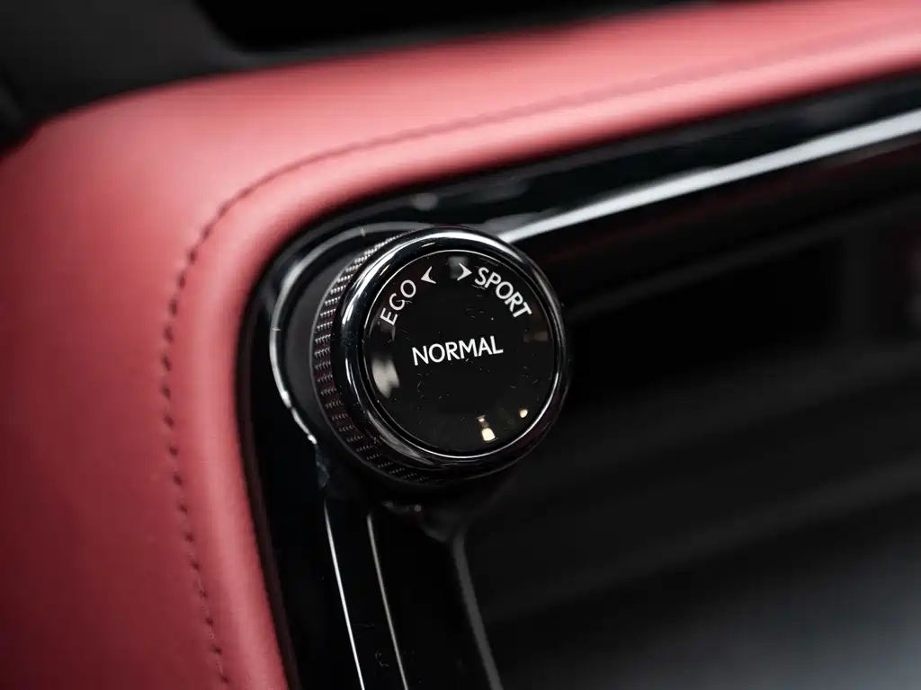 Lexus NX — миниатюра 20