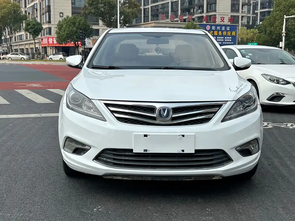 Changan Eado — миниатюра 2