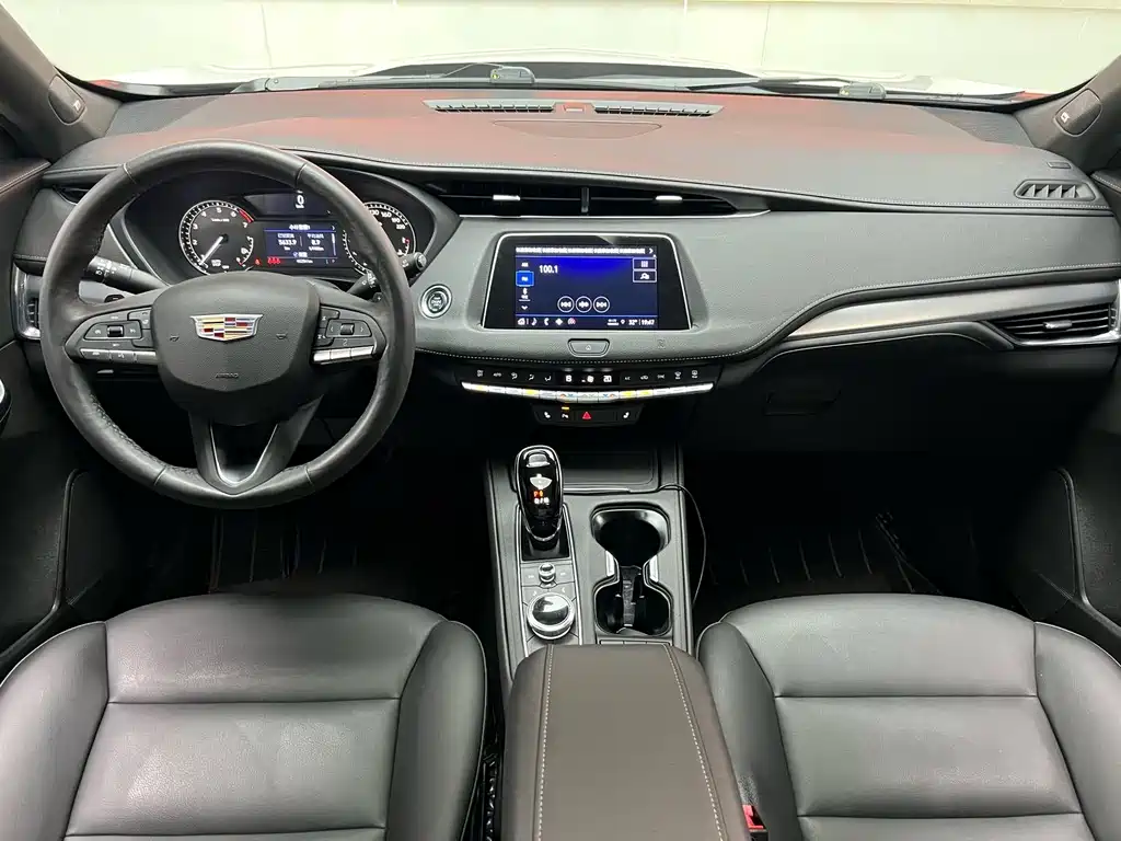 Cadillac XT4 — миниатюра 12