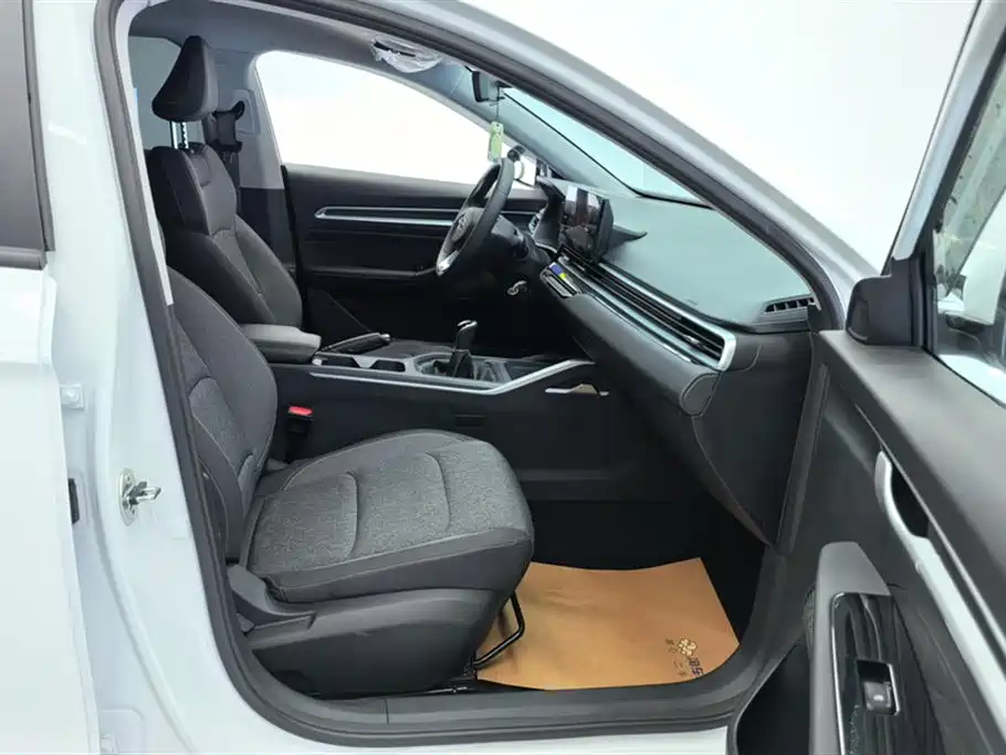 GEELY AUTOMOBILE EMGRAND