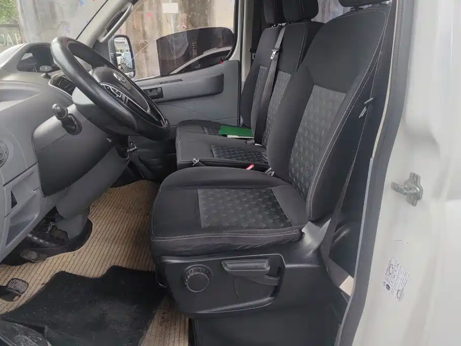 MAXUS V80 — миниатюра 9