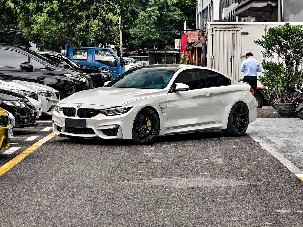 BMW M4 2017